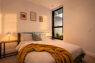 SODO Level 35 2 Bed Santuary with Balcony & Resort Amenities - Pool Jacuzzi Sauna Steam Room & Gym - 1