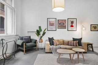 Chic 2-Bed Apartment in Melbourne CBD - 0