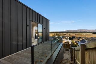 Skyline House | Designer Living | Lake Hawea - 8