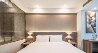 7 Days Inn Yingshang Lanxing Building Materials Market - 7