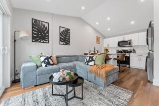 2BR Garden Suite, U of A, Whyte Ave, Rogers Place, Garage Parking - 3