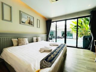 paramontra pool villa - 2