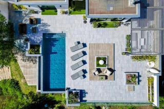 Prestigious Villa With Spa Just Steps From The Mediterranean - 6