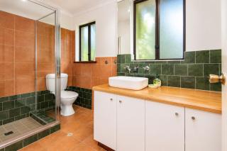 Cozy Fireplace Retreat in Yallingup - 1