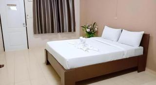 Capital O 75406 Hotel M Rojana - 2
