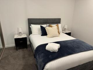 Prime Position 2BR Apt - 7