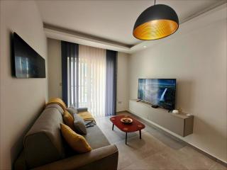 Spacious and Modern Apartment with Balcony in Gzira - Close to Manoel Island - 2