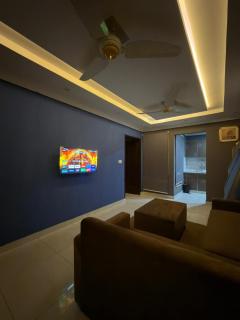 Eiffel Facing Cozy Embrace 1BHK Apartment - 5