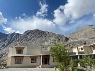 Tsogstot residency - 2