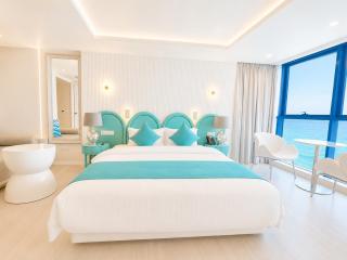 Rise & Shine Hotel - 3