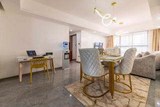 Smart retreat residencies with amazing breathtaking city views, swimming pool ,gym ,private ample parking space which offers a luxurious living in kilimani - 1