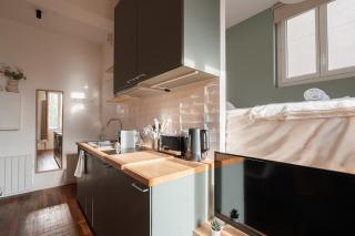 T2 design refait à neuf RER C direct Paris - 1