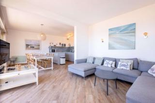 Valras-Loc Sablon - T4 Front de Mer avec Balcon - 1