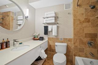 Oceanfront Top Floor - Pools, Hot Tub, Central AC - 2