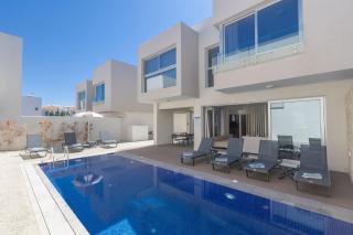 4 Bed Villa with private pool - Brand new - 8