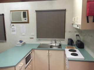 Inverloch Cabins & Apartments - 1