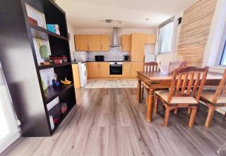 Sidemersey Livings- Central and Quiet 2-Bedroom Flat with a View - 7
