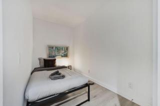 Luxury Yorkville Stay - Gym, Subway and Concierge - 7