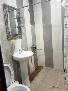 Rob Guest House - 4
