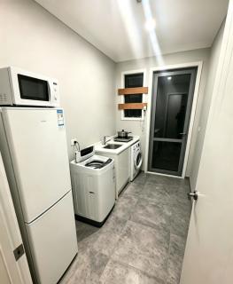 Modern 2 Bed Self Contained Suite - 7