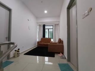 D'ROSE HOMESTAY 3 Rooms - 1