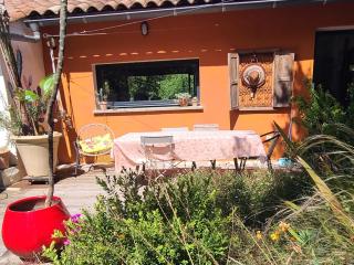 Jardins d'ailleurs suite avec piscine et terrasse - 8