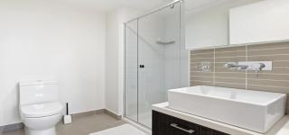 Level 37 Luxe 3BR CBD Apartment with Pool, Gym & Spa - 2