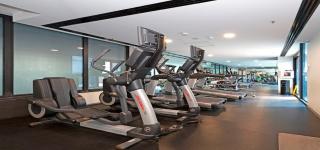 Level 37 Luxe 3BR CBD Apartment with Pool, Gym & Spa - 4