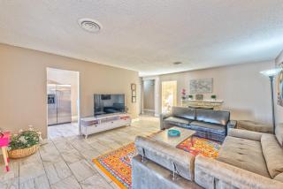 Lovely house with pool, near the strip! - 8