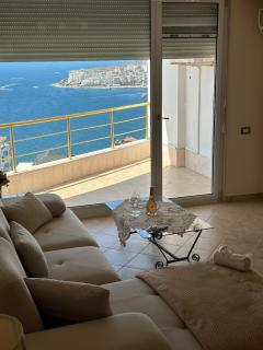 Elite Couple Sea View Top Apartment - 8