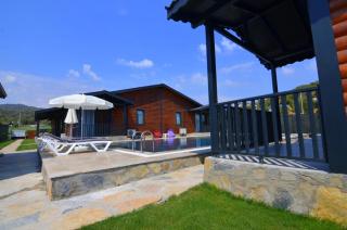 Summertime Bungalows - 1