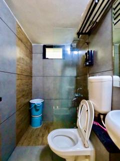 Spacious 2BHK Family Stay in Vijay Nagar, Indore - 1