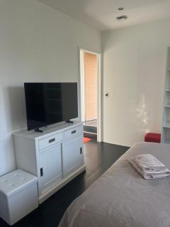 Grand Studio F1 avec parking - 9