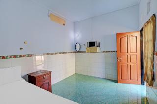 Hotel O Sekar Jagat Near Pantai Baluk Rening - 6