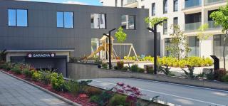 Modern Loft Scenic Views & Private Garage in City Center - 8