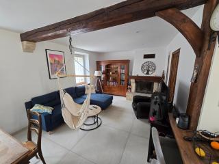 Warm country house with large garden - 4