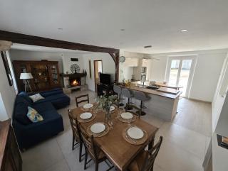 Warm country house with large garden - 3