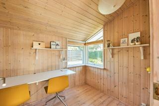 Bright Timber House With Outdoor Spa And Sea View - 5