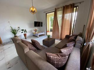 Cozy Lodge - 2