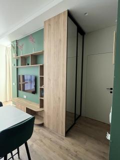 Modern Old Town apartment with balcony & parking - 7