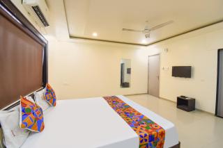 FabHotel Nirvana - 2