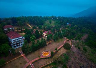 Mistaura Home Munnar by VOYE HOMES- Mountain view Private cottages - 8