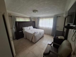 Premier Guest Lodge and Airport Shuttle Services - 6