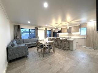 Southport Apartments - 5