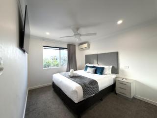 Southport Apartments - 4