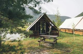 Camping nature 3 étoiles avec piscine - bord de rivière - Chézery-Forens - 5