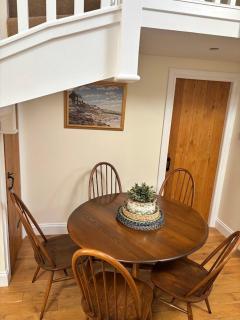 Castaway Dog Friendly, Beach Cottage, Lower Largo - 3