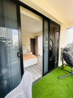 Westland Luxury 2BR Near GTC Mall and JW Marriott - 2
