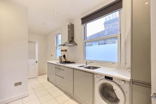 The Streatham Courtyard Nest - 3