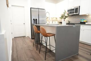 Luxury Meets Comfort - 1
